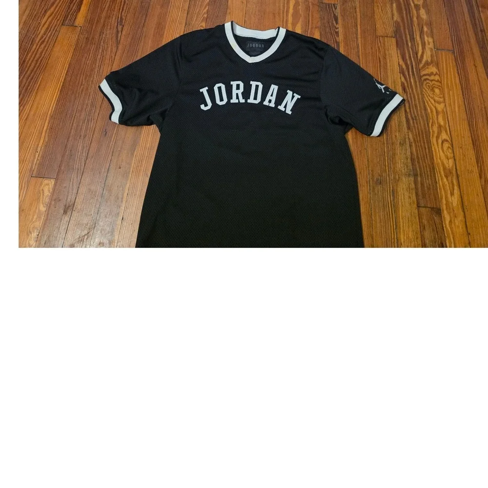 Jordan Brand 23 Basketball Mesh Jersey T-Shirt Black White Mens Large V-Neck